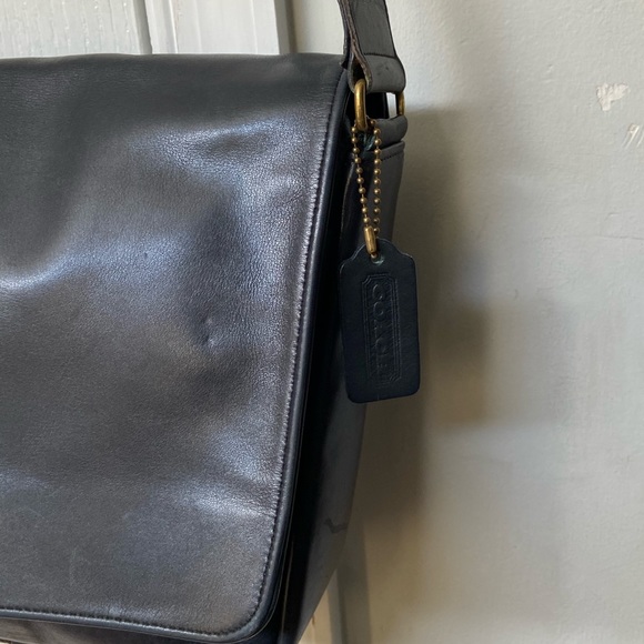 Coach leather crossbody bag. - Picture 4 of 16